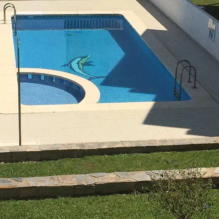 Adosado Con Piscina Comunitaria A 500 Metros De Playa Sur *